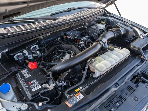 Used 2024 Ford Expedition Limited image 22