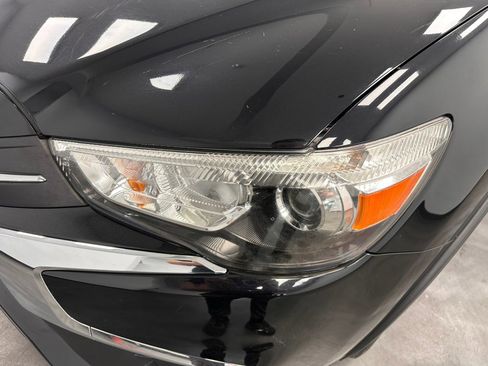 Used 2019 Mitsubishi Outlander Sport ES FWD image 11