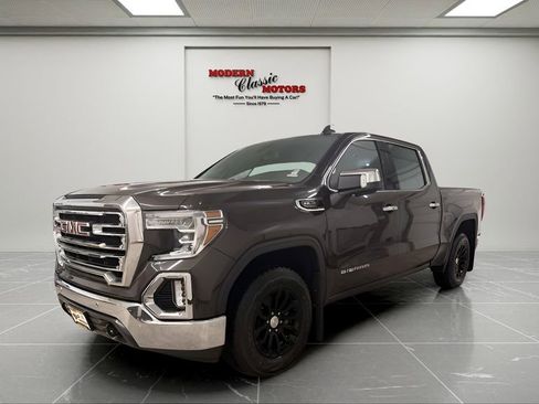 Used 2021 GMC Sierra 1500 SLT w/ Driver Alert Package II AWD/4WD image 3