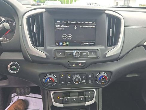 Used 2022 GMC Terrain SLE w/ Driver Convenience Package AWD/4WD image 7