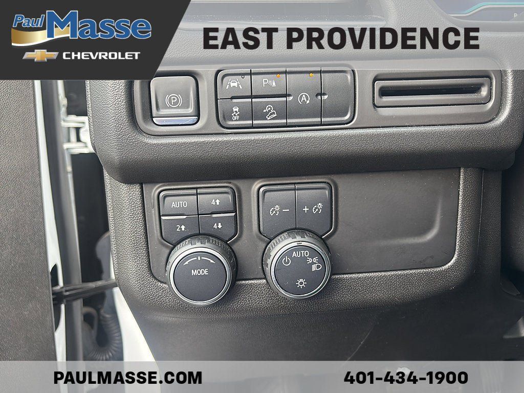 Used 2023 Chevrolet Tahoe Z71 AWD/4WD image 12