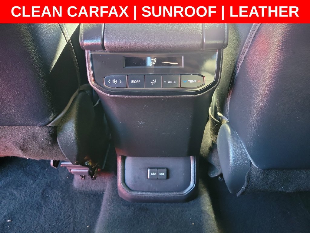 Used 2022 Toyota Highlander XLE FWD image 15