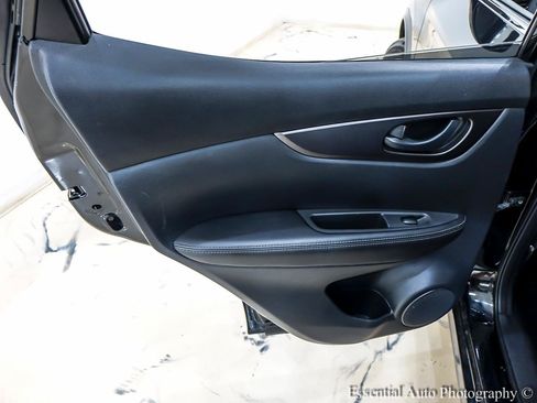 Used 2022 Nissan Rogue Sport S FWD image 24