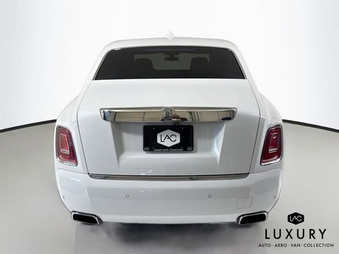 Used 2018 Rolls-Royce Phantom Sedan image 7