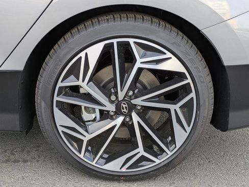 New 2025 Hyundai Ioniq 6 SEL image 12