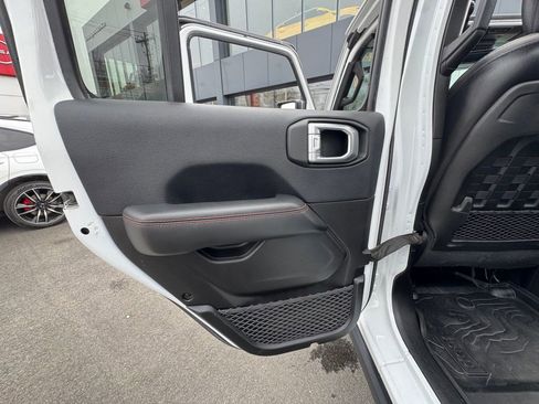 Used 2019 Jeep Wrangler Unlimited Rubicon image 37