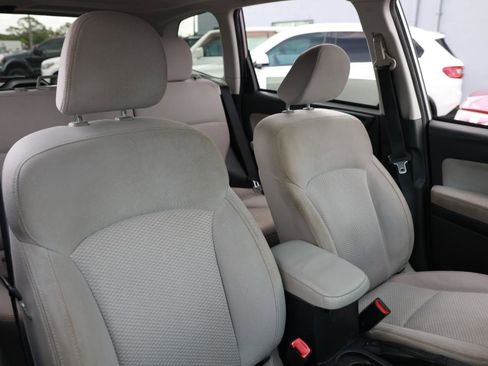 Used 2015 Subaru Forester 2.5i Premium w/ All-Weather Package AWD/4WD image 18