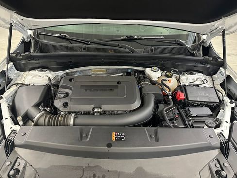 Certified 2023 Buick Envision Preferred w/ Sport Touring Package image 39