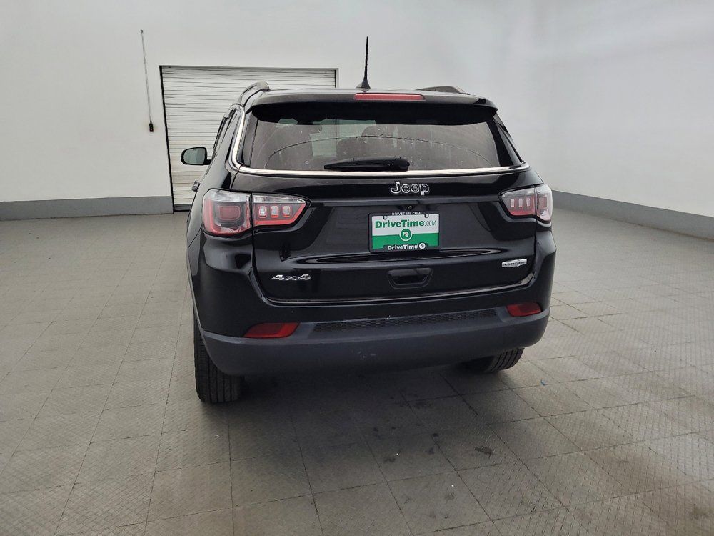 Used 2019 Jeep Compass Latitude w/ Popular Equipment Group AWD/4WD image 6