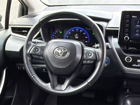 Certified 2022 Toyota Corolla LE image 17