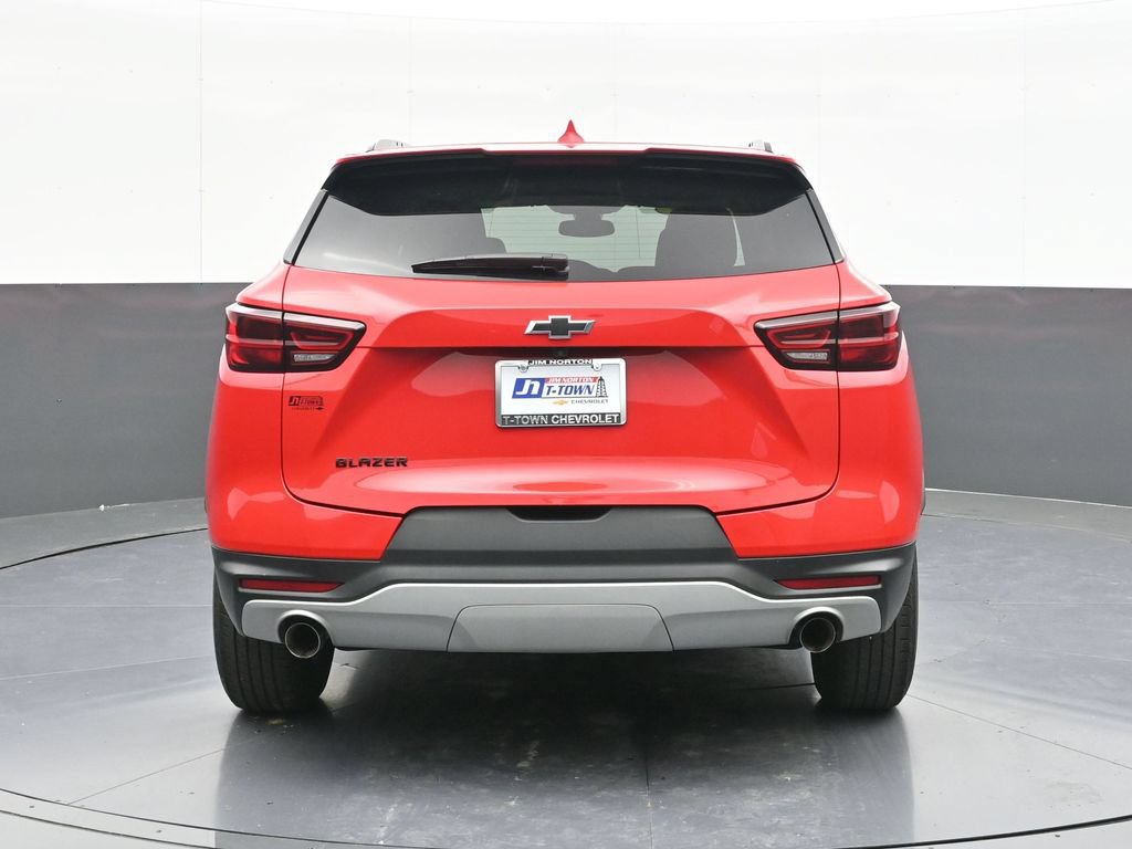 Used 2024 Chevrolet Blazer LT w/ Midnight/Sport Edition FWD image 8