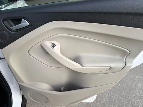 Used 2019 Ford Escape Titanium AWD/4WD image 20