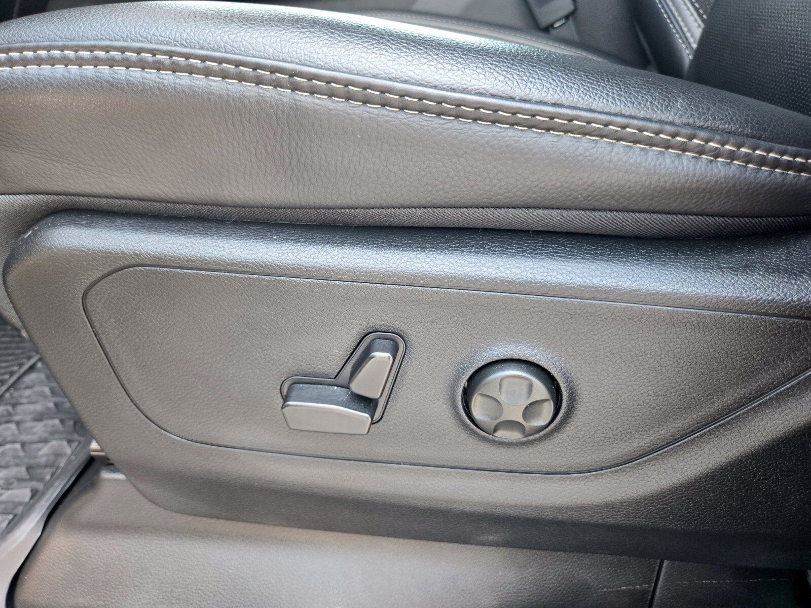 Used 2026 RAM 1500 RHO AWD/4WD image 10