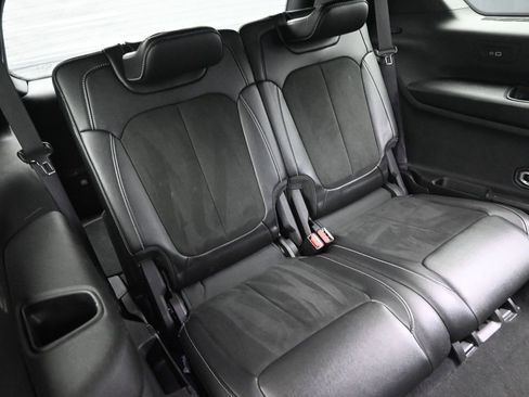 Used 2024 Jeep Grand Cherokee L Laredo AWD/4WD image 17