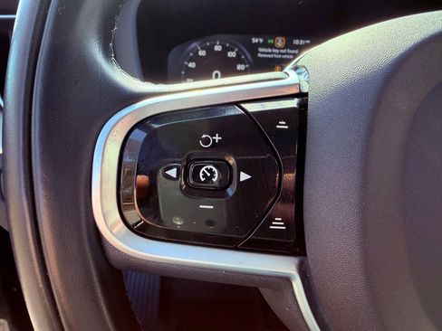 Used 2021 Volvo XC60 T8 Inscription w/ Advanced Package image 25