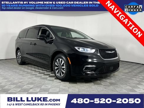 Certified 2024 Chrysler Pacifica Select image 1