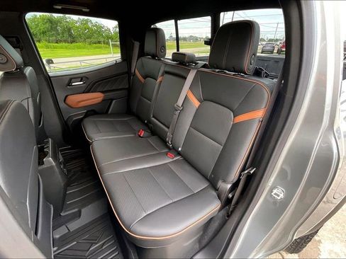 Used 2026 GMC Canyon AT4 w/ AT4 Premium Package AWD/4WD image 19