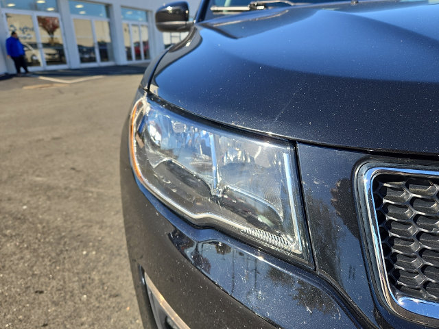 Used 2019 Jeep Compass Latitude w/ Popular Equipment Group AWD/4WD image 9