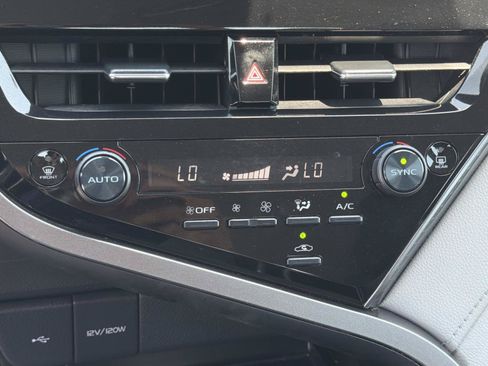 Used 2023 Toyota Camry LE FWD image 14