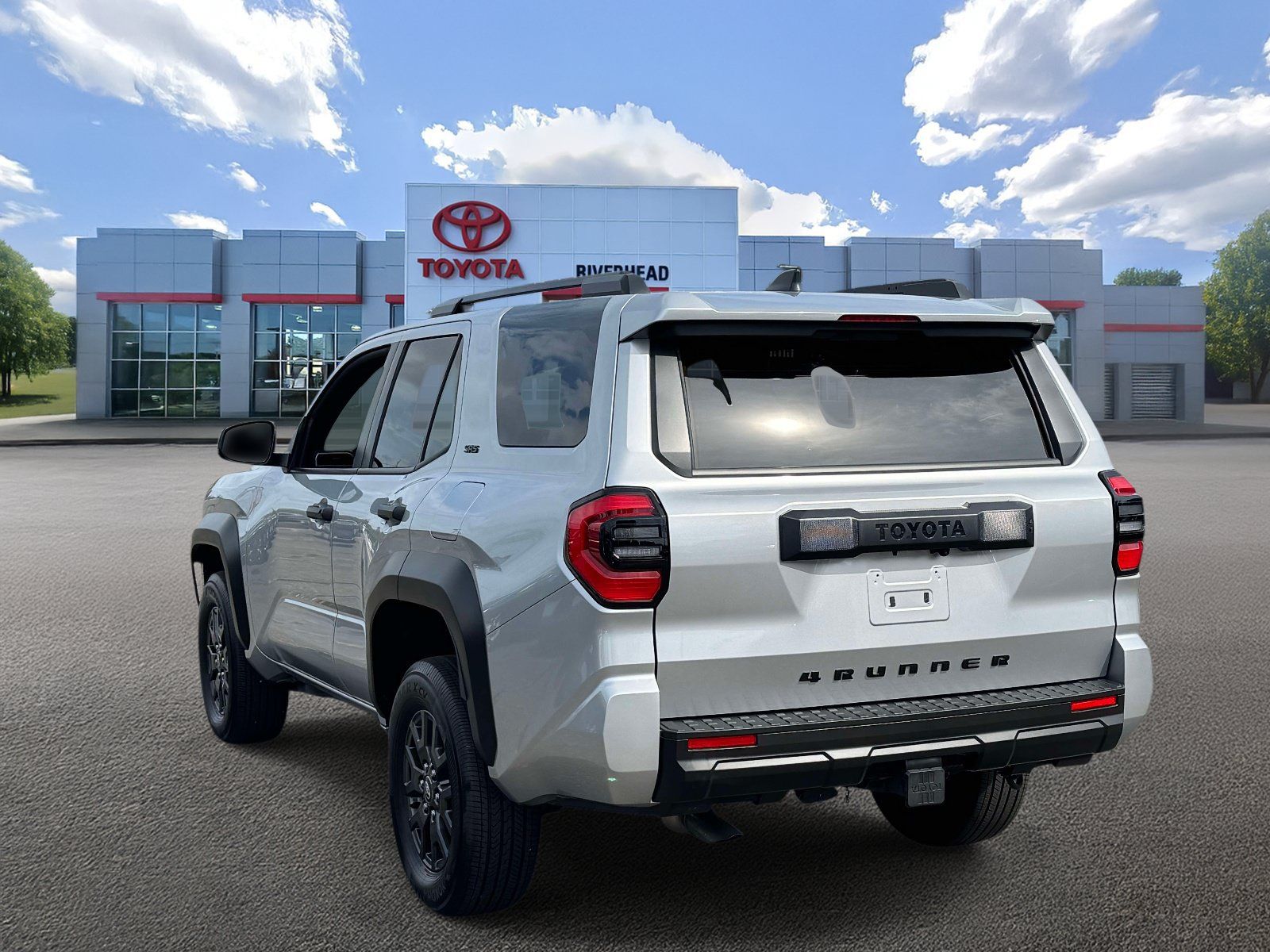 Used 2026 Toyota 4Runner SR5 AWD/4WD image 4