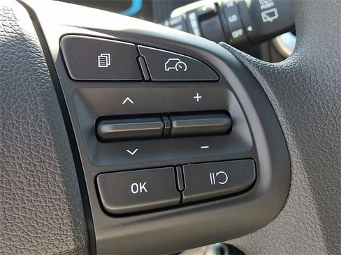 New 2026 Hyundai Venue SE image 12