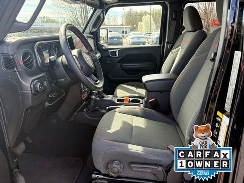 Used 2024 Jeep Wrangler Unlimited Rubicon image 8