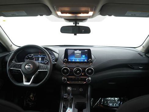 Used 2022 Nissan Sentra SV w/ Trunk Package image 12