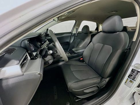 Used 2022 Kia K5 LX FWD image 23