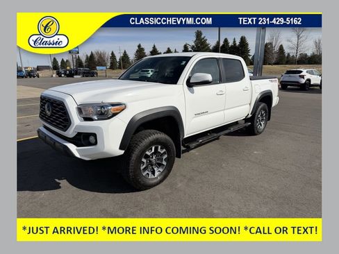 Used 2021 Toyota Tacoma TRD Off-Road w/ Technology Package image 1