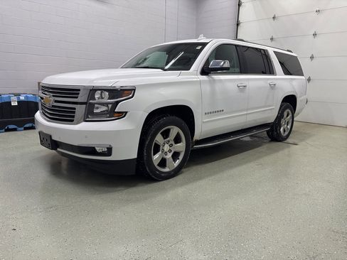 Used 2017 Chevrolet Suburban Premier image 6