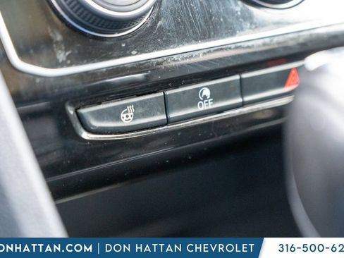 Used 2018 Volkswagen Atlas SEL Premium image 11