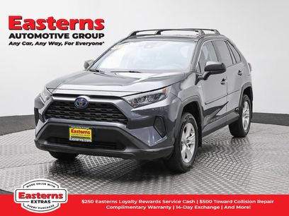 Used 2021 Toyota RAV4 LE w/ Carpet Mat Package (TMS)