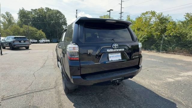 Used 2021 Toyota 4Runner SR5 Premium w/ Moonroof Package AWD/4WD image 7