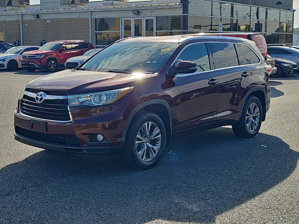 Used 2015 Toyota Highlander XLE AWD/4WD image 16