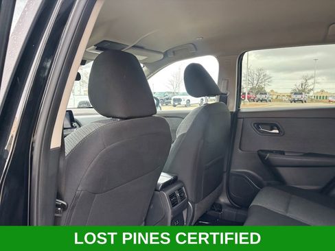 Used 2023 Nissan Rogue SV image 25