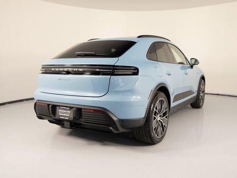 New 2025 Porsche Macan 4 Electric image 7