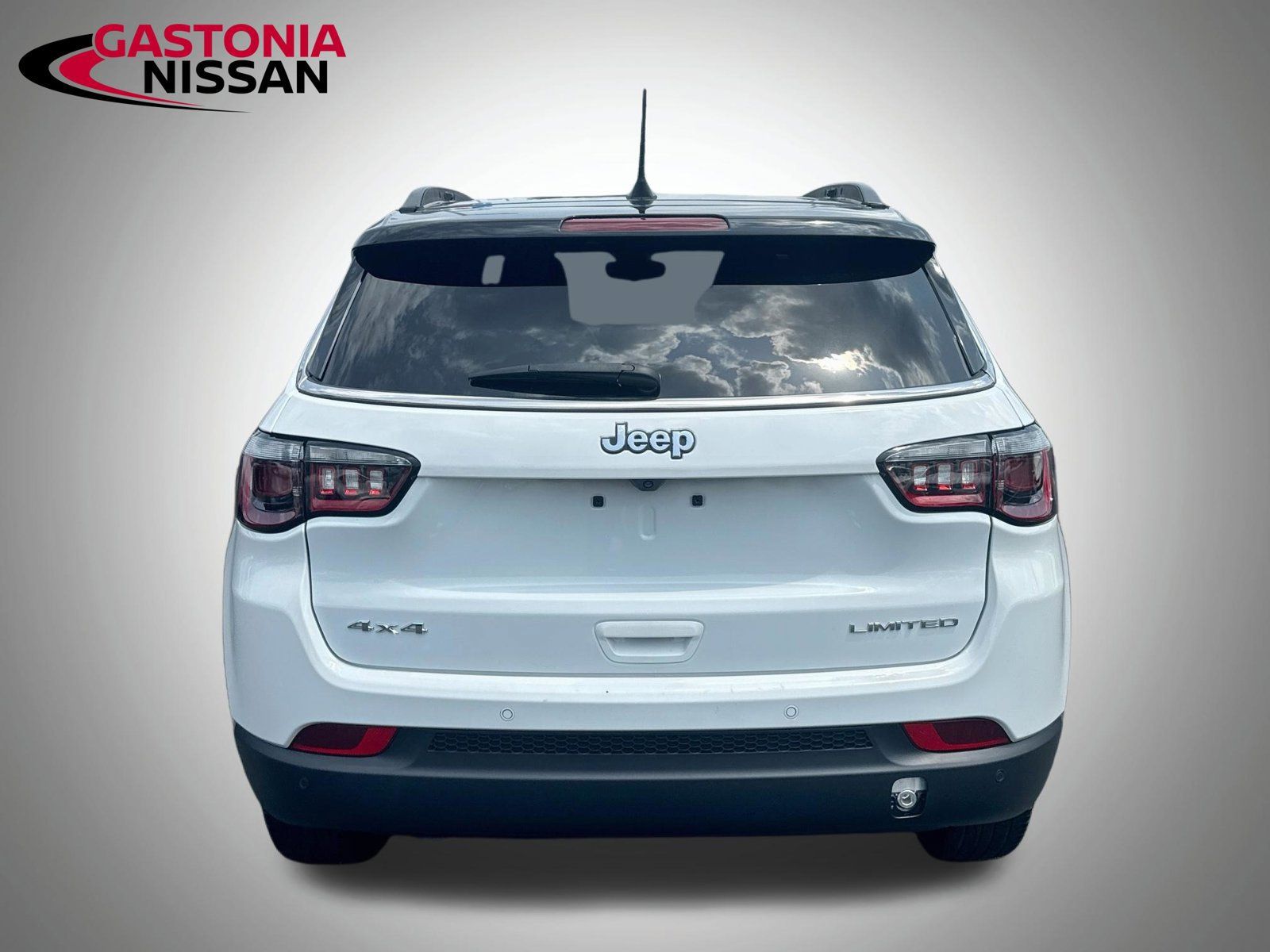 Used 2025 Jeep Compass Limited AWD/4WD image 7