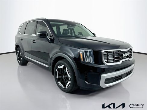 Certified 2024 Kia Telluride S w/ S Sunroof Package FWD image 3