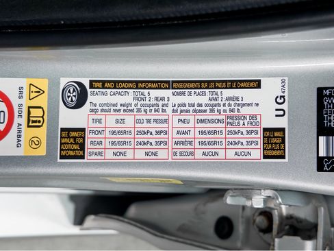 Used 2022 Toyota Prius Prime XLE FWD image 27