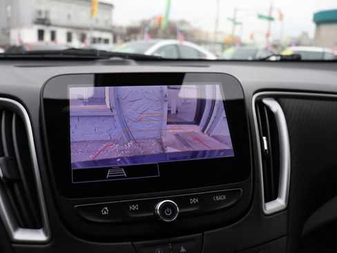 Used 2023 Chevrolet Malibu LT image 23