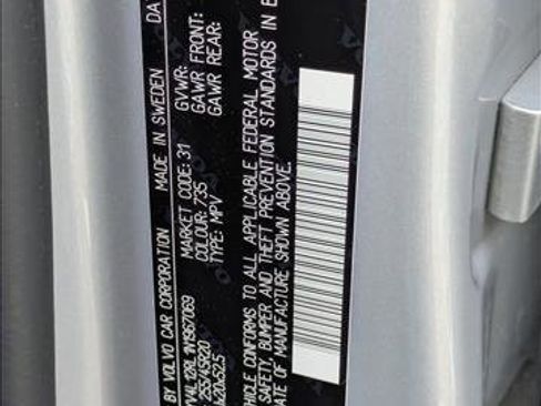 Used 2022 Volvo XC60 B5 Inscription w/ Advanced Package image 27