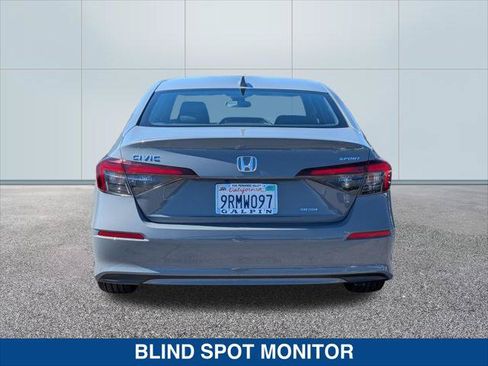 Used 2025 Honda Civic Sport image 4