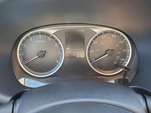 Certified 2025 Nissan Kicks Play S image 30