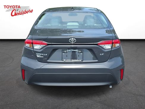 Used 2025 Toyota Corolla LE FWD image 6