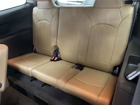 Used 2015 Buick Enclave Leather w/ Trailering Package FWD image 23