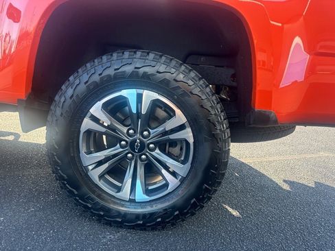 Used 2022 Chevrolet Colorado Z71 w/ Trail Boss Package image 13