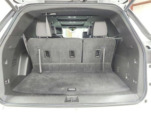 Used 2023 Chevrolet Traverse Premier image 47