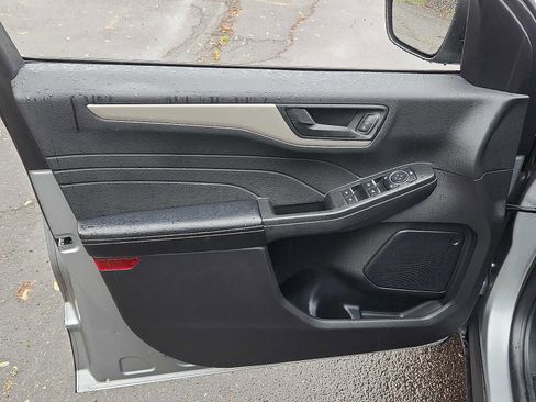 Used 2022 Ford Escape SE AWD/4WD image 12