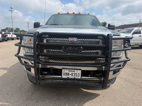 Used 2016 Ford F350 Lariat w/ Lariat Interior Package AWD/4WD image 3