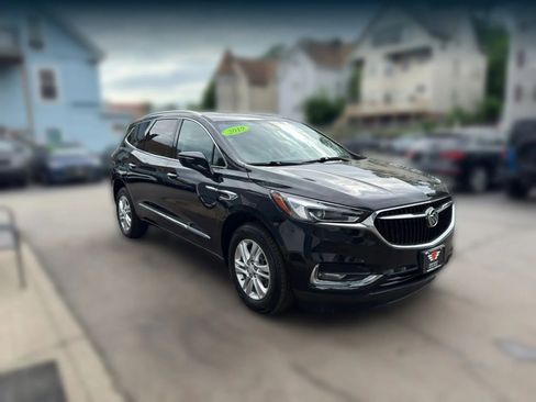 Used 2019 Buick Enclave Essence AWD/4WD image 2
